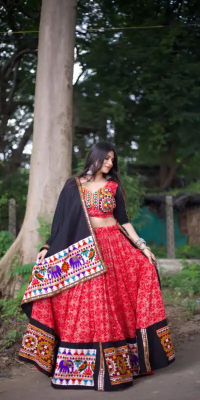 LNB 1693 Red Pure Cotton With Gamthi Work & Mirror Work Lehenga Choli. Affordable Price ₹3999. Delivery 4-6 Working Days. Shop now. | Bollywood Lehenga, Creative Lehenga, Designer Lehenga, Embroidered Lehenga, Lehenga, Party Wear Lehenga