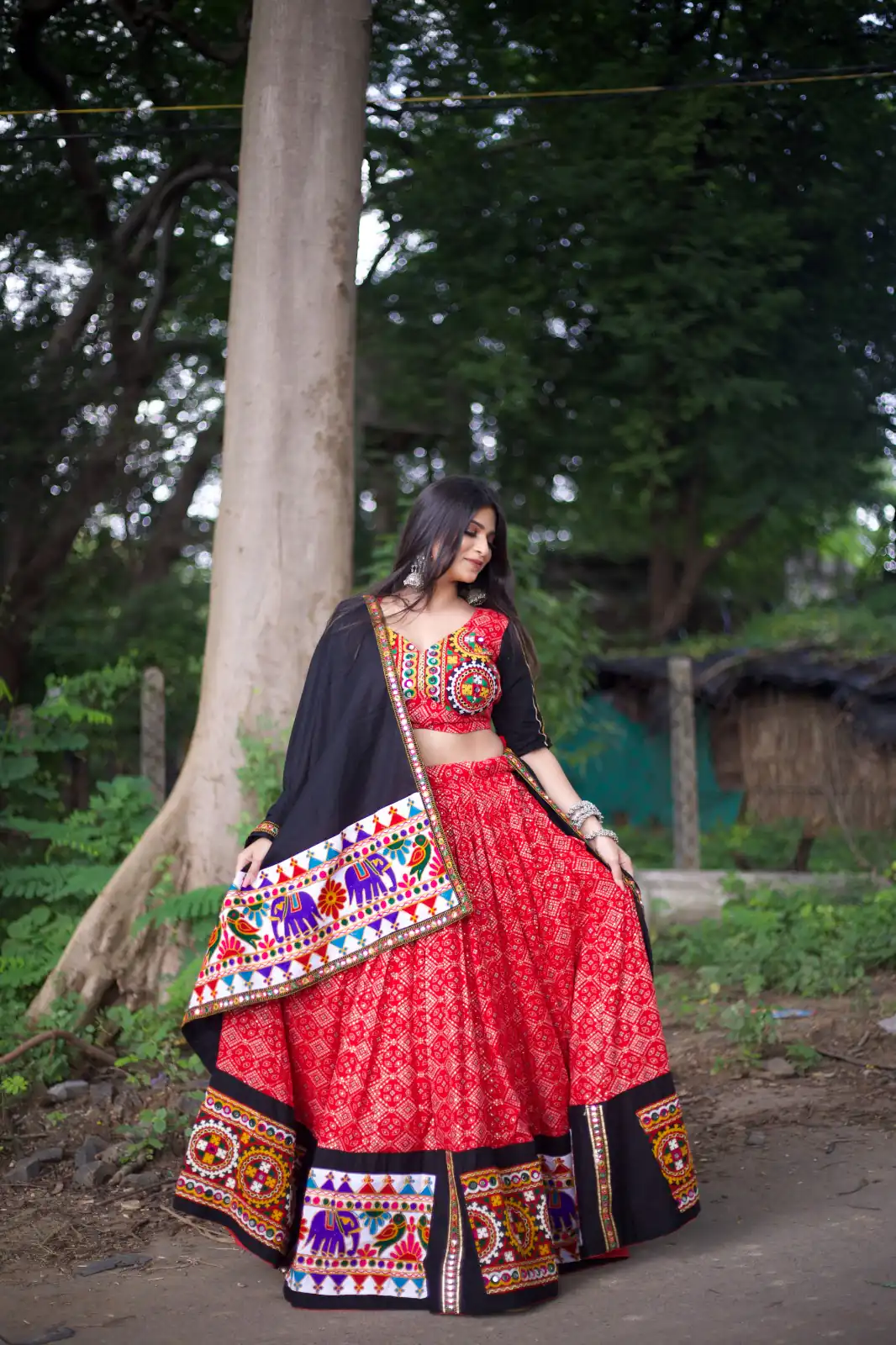 LNB 1693 Red Pure Cotton With Gamthi Work & Mirror Work Lehenga Choli. Affordable Price ₹3999. Delivery 4-6 Working Days. Shop now. | Bollywood Lehenga, Creative Lehenga, Designer Lehenga, Embroidered Lehenga, Lehenga, Party Wear Lehenga