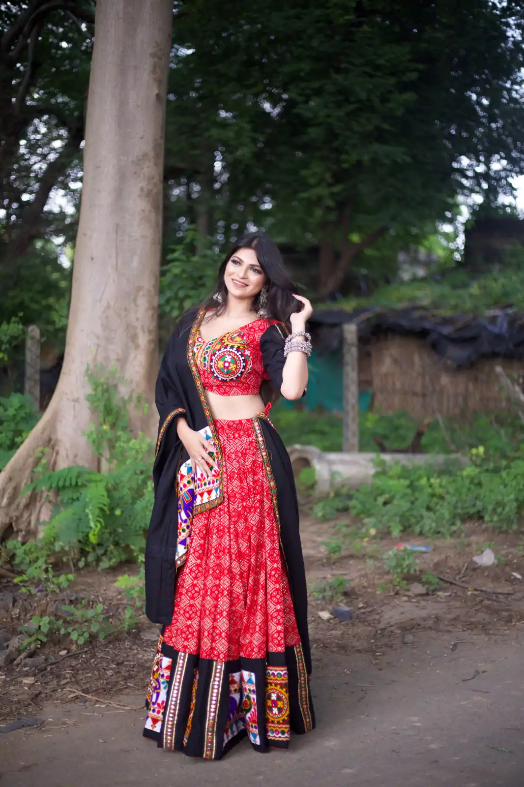 LNB 1693 Red Pure Cotton With Gamthi Work & Mirror Work Lehenga Choli. Affordable Price ₹3999. Delivery 4-6 Working Days. Shop now. | Bollywood Lehenga, Creative Lehenga, Designer Lehenga, Embroidered Lehenga, Lehenga, Party Wear Lehenga