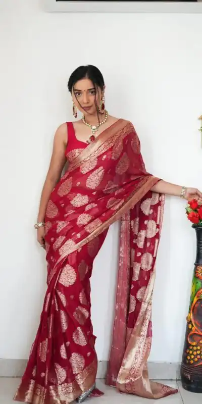 KP 5039 Red Perfect for Soft Lilan Slab Attractive Charm full Saree Wedding, Party, Onam, Engagement, Festival Celebrations . Exclusive Offer ₹1449. | Bollywood Sarees, Creative Sarees, Designer Sarees, Embroidered Sarees, Ethnic Saree, Modern Digital sarees, Party Wear Sarees, Sarees