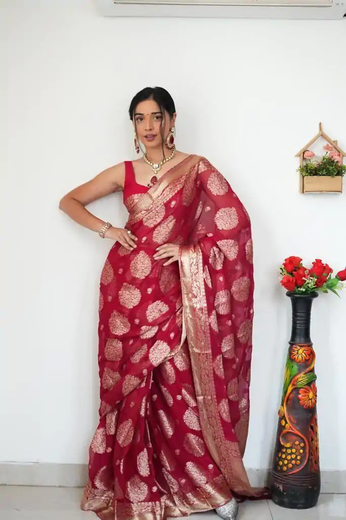 KP 5039 Red Perfect for Soft Lilan Slab Attractive Charm full Saree Wedding, Party, Onam, Engagement, Festival Celebrations . Exclusive Offer ₹1449. | Bollywood Sarees, Creative Sarees, Designer Sarees, Embroidered Sarees, Ethnic Saree, Modern Digital sarees, Party Wear Sarees, Sarees