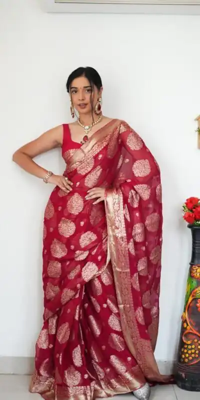 KP 5039 Red Perfect for Soft Lilan Slab Attractive Charm full Saree Wedding, Party, Onam, Engagement, Festival Celebrations . Exclusive Offer ₹1449. | Bollywood Sarees, Creative Sarees, Designer Sarees, Embroidered Sarees, Ethnic Saree, Modern Digital sarees, Party Wear Sarees, Sarees