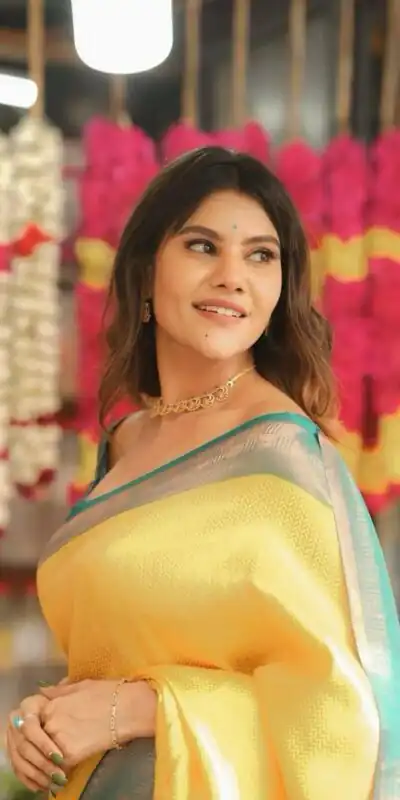 KP 5059 Yellow Color Soft Lichi Silk Cloth. Saree with Designer Work. Get it for ₹1449. Delivery 4-6 Working Days. Shop now. | Bollywood Sarees, Creative Sarees, Designer Sarees, Embroidered Sarees, Ethnic Saree, Modern Digital sarees, Party Wear Sarees, Sarees