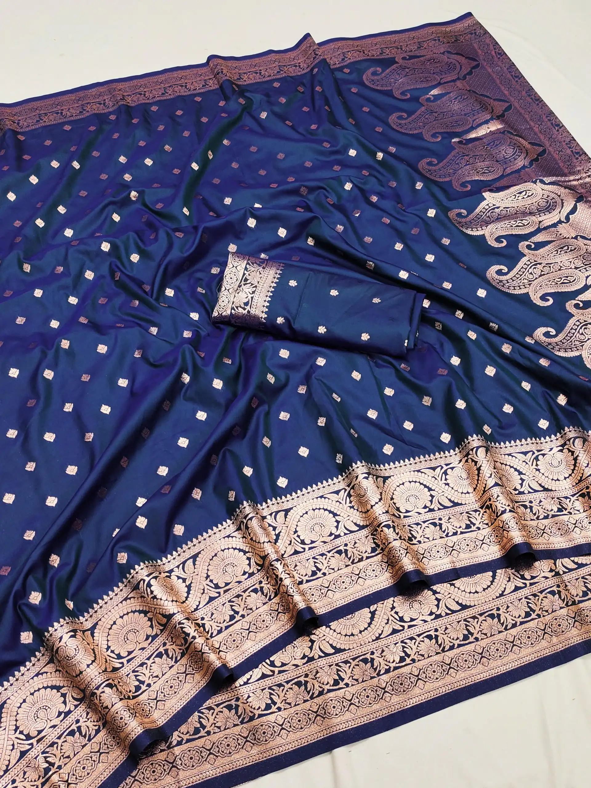 MB 1132 Navy Blue Banarasi silk Saree Perfect for Wedding, Party, Traditional Day, Lohri, Durga Puja – . Festive Deal ₹1849. Delivery 4-6 Working Days. | Bollywood Sarees, Creative Sarees, Designer Sarees, Embroidered Sarees, Ethnic Saree, Modern Digital sarees, Party Wear Sarees, Sarees