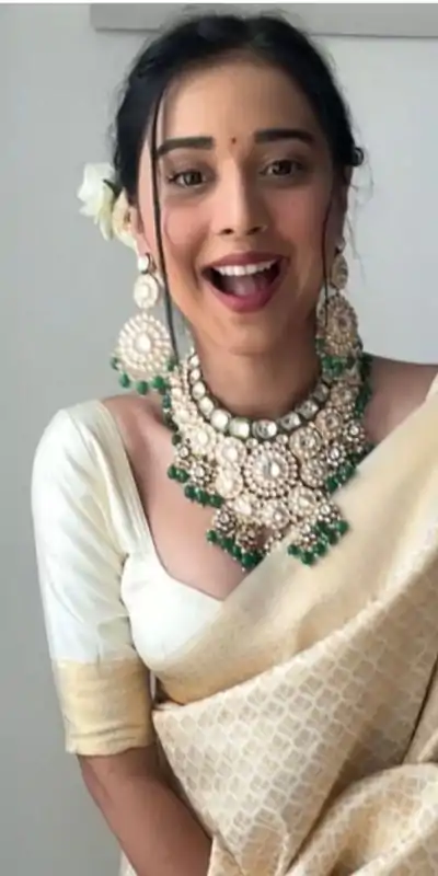 KPR 176 Off White Soft Lichi Silk Saree Perfect for Wedding, Party, Family Gatherings, Baisakhi, Holi – . Now at just ₹1499. Delivery 4-6 Working | Bollywood Sarees, Creative Sarees, Designer Sarees, Embroidered Sarees, Ethnic Saree, Modern Digital sarees, Party Wear Sarees, Sarees