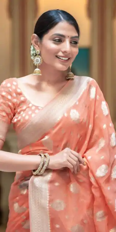 KPR 190 Peach Soft Lichi Silk Jacquard Work Saree with Designer Work Wedding, Party, Festive, Events, Deal ₹1399. Delivery 4-6 Working Days. Shop now. | Bollywood Sarees, Creative Sarees, Designer Sarees, Embroidered Sarees, Ethnic Saree, Modern Digital sarees, Party Wear Sarees, Sarees