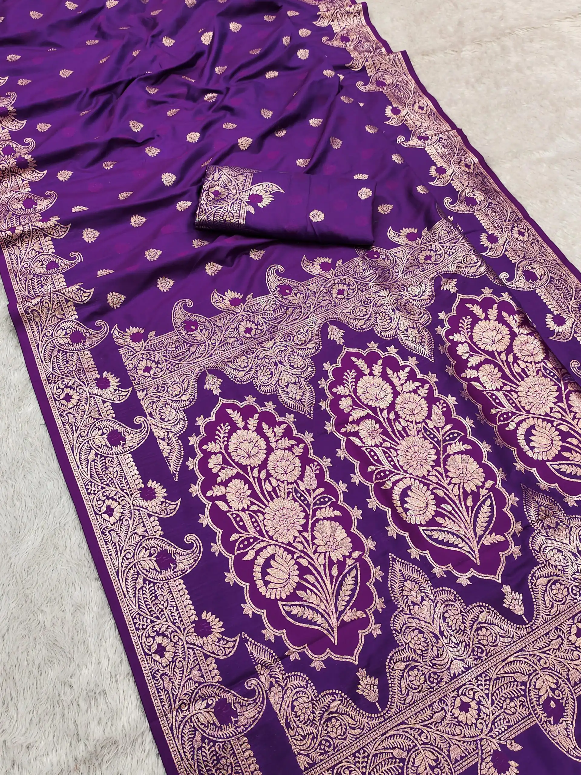 MB 43 Purple Color Banarasi silk Saree with Lace Work & Zari Work. Wedding, Party, Festive Grab it for ₹1899. Delivery 4-6 Working Days. Shop now. | Bollywood Sarees, Creative Sarees, Designer Sarees, Embroidered Sarees, Ethnic Saree, Modern Digital sarees, Party Wear Sarees, Sarees