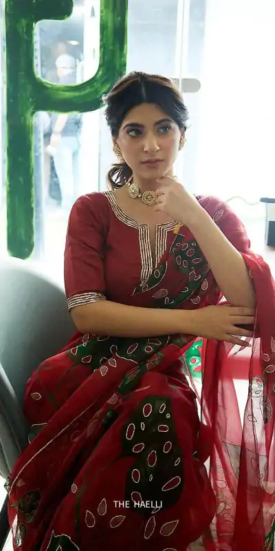 AC ZOYA Red in Color Soft Organza Designer Work Saree . Wedding, Party, Festive, Events, Best Price ₹2399. Delivery 4-6 Working Days. Shop now. | Bollywood Sarees, Creative Sarees, Designer Sarees, Embroidered Sarees, Ethnic Saree, Modern Digital sarees, Party Wear Sarees, Sarees