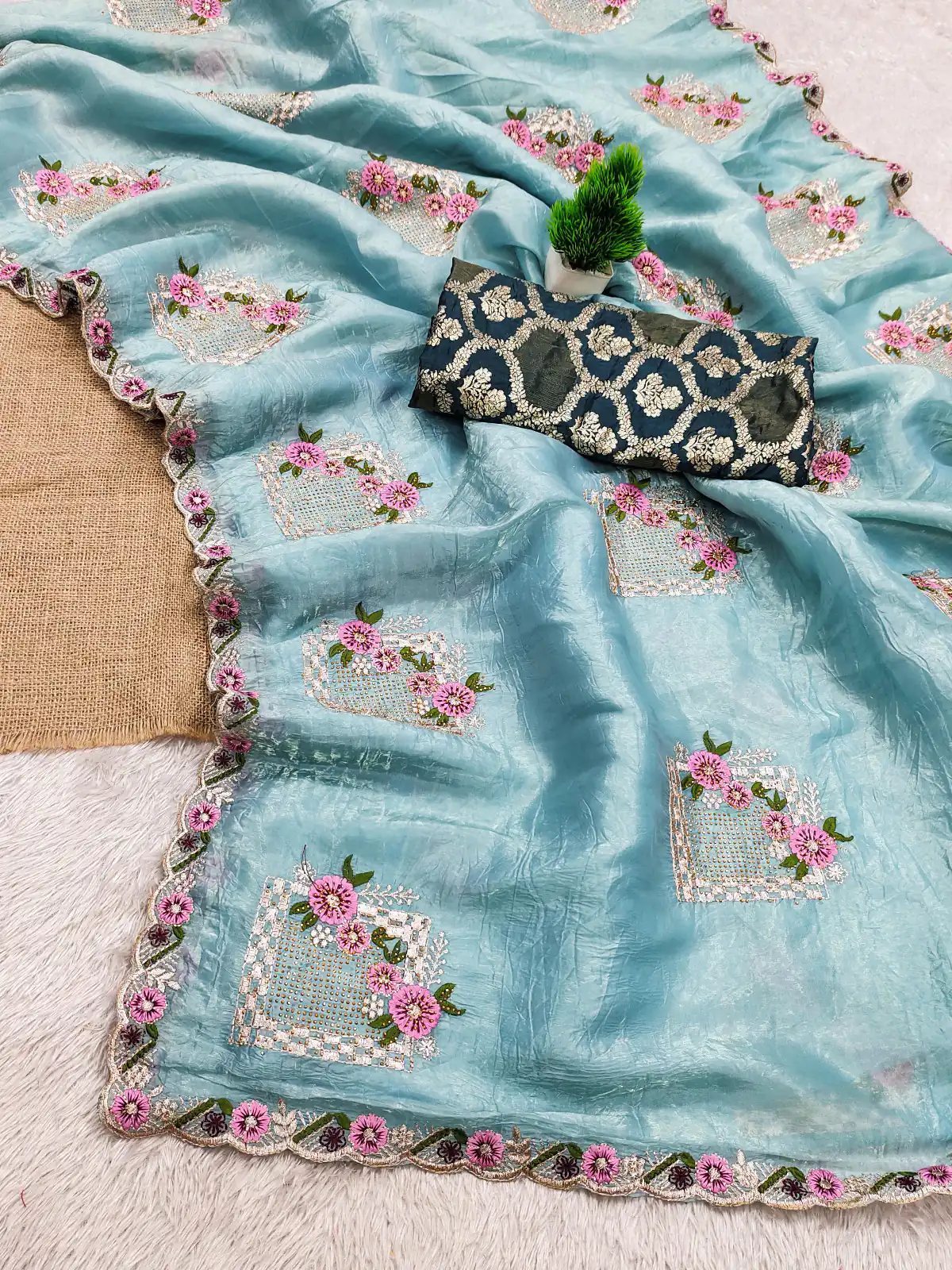 SC 239 Pink Georgette With Lace Work & Lace Border Saree . Wedding, Party, Festive, Events, Exclusive Offer ₹1599. Delivery 4-6 Working Days. Shop now. | Bollywood Sarees, Creative Sarees, Designer Sarees, Embroidered Sarees, Ethnic Saree, Modern Digital sarees, Party Wear Sarees, Sarees