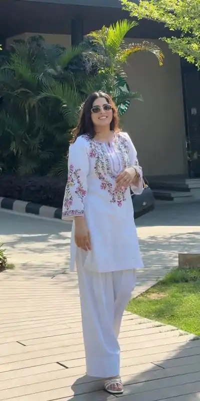 SRK 5272 White Natural Crep Silk with Embroidery Work Salwar Suit . Affordable Price ₹1799. Delivery 4-6 Working Days. Shop now. | Designer Suits, Jump Suits, Casual Suits, Creative suits, Palazzo Suits, Party Wear Suits, Patiala Suits, Salwar suit, Straight Suits