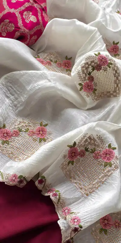 SC 239 Pink Georgette With Lace Work & Lace Border Saree . Wedding, Party, Festive, Events, Exclusive Offer ₹1599. Delivery 4-6 Working Days. Shop now. | Bollywood Sarees, Creative Sarees, Designer Sarees, Embroidered Sarees, Ethnic Saree, Modern Digital sarees, Party Wear Sarees, Sarees