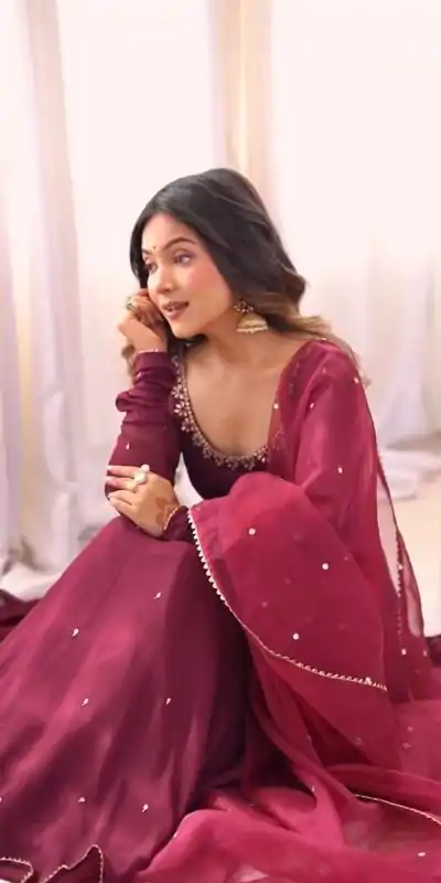 ZSR 3148 Wine Fox Georgette Gown Perfect for Wedding, Party, Traditional Day, Diwali, Anniversary – . Introductory Price ₹1949. Delivery 4-6 Working Days | Bollywood Gowns, Creative Gowns, Designer Gowns, Embroidered Gowns, Gowns, Party Wear Gowns