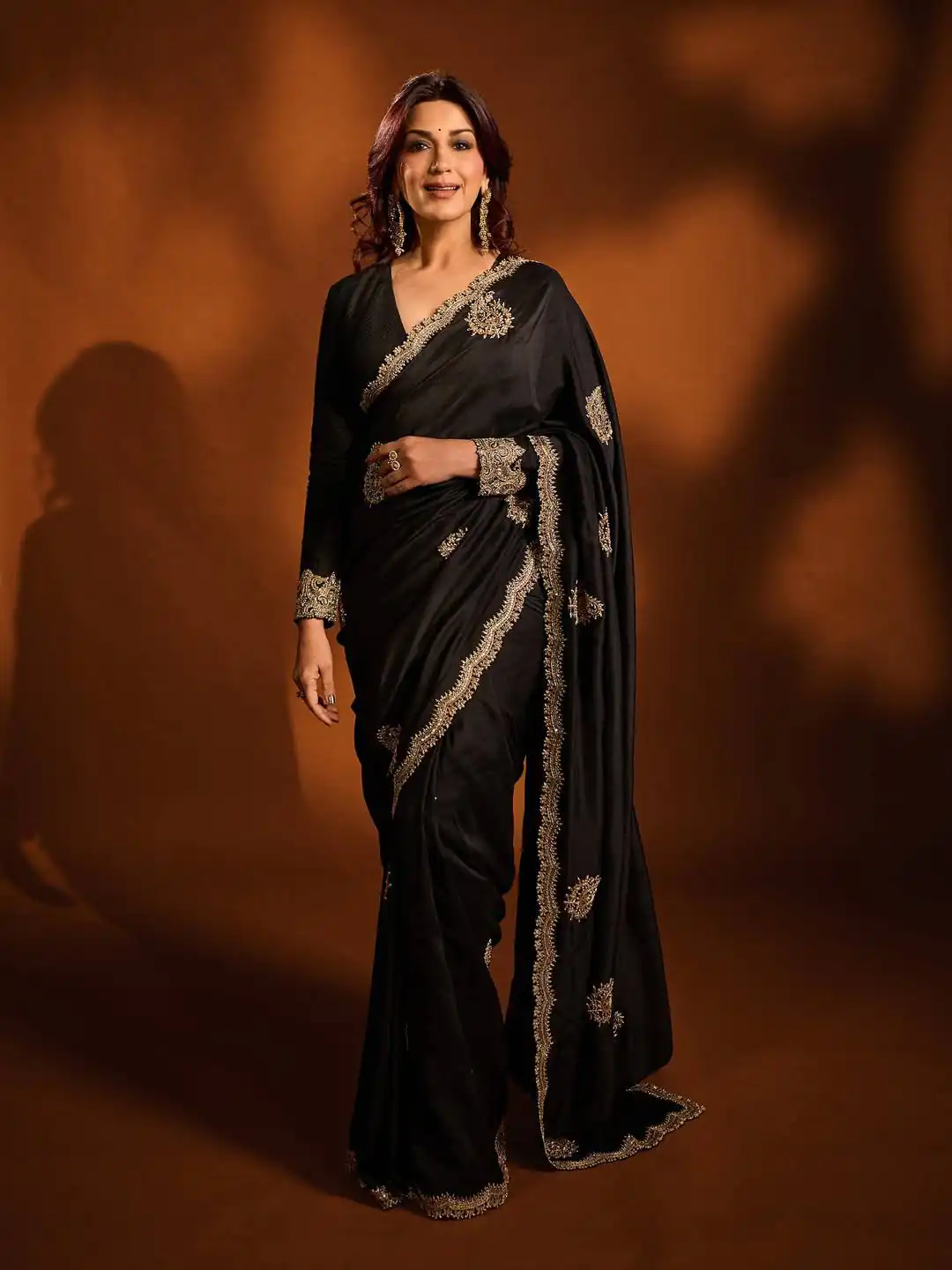 BT 1304 Black Rangoli Crush Silk Saree with Sequins Work & Embroidery Work. Now at just ₹1999. Delivery 4-6 Working Days. Shop now. | Bollywood Sarees, Creative Sarees, Designer Sarees, Embroidered Sarees, Ethnic Saree, Modern Digital sarees, Party Wear Sarees, Sarees