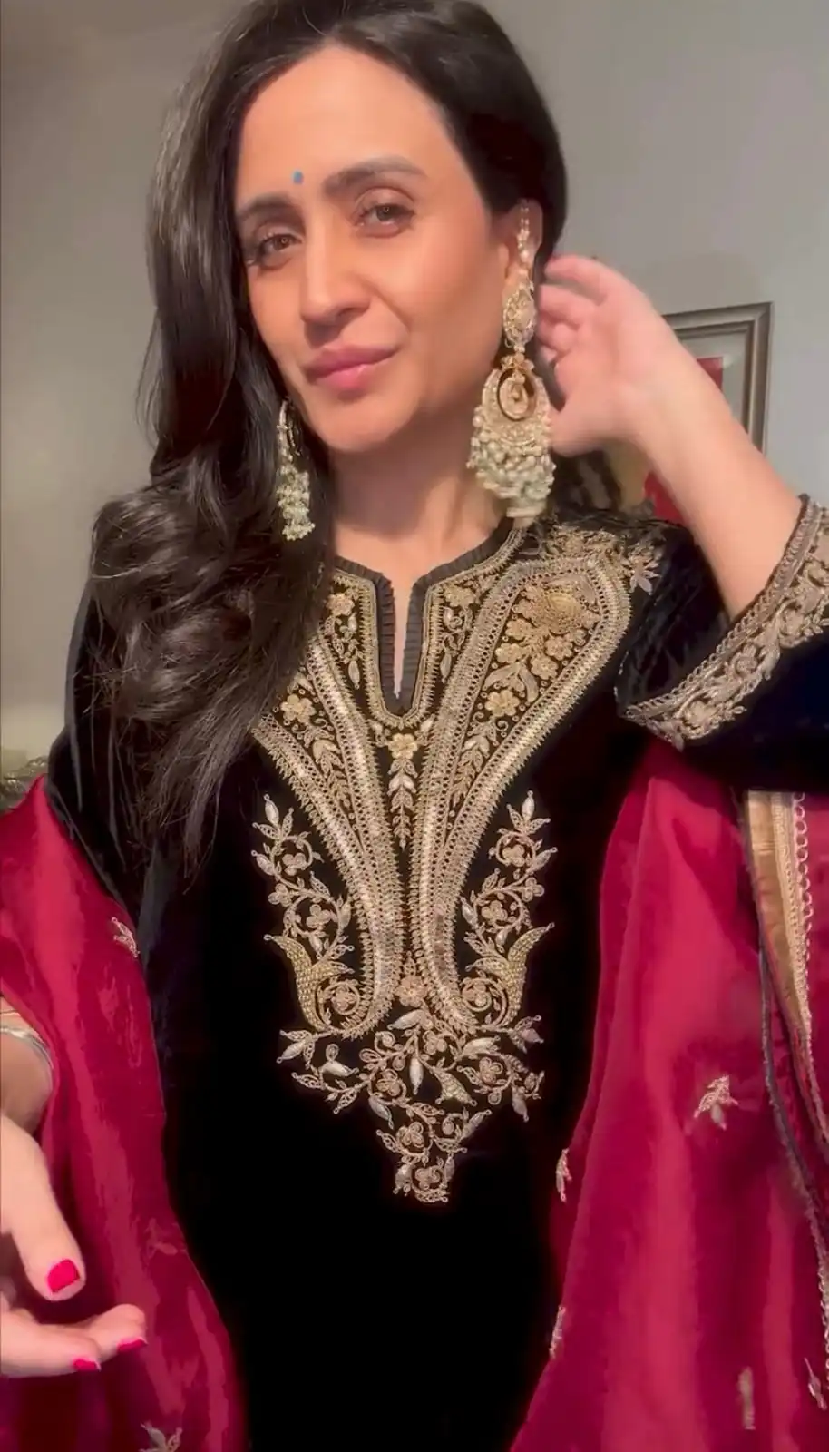 SRK 5216 Black in Viscose Velvet Embroidery Work & Lace Work Salwar Suit . Special Price ₹1899. Delivery 4-6 Working Days. Shop now. | Bollywood Lehenga, Creative Lehenga, Designer Lehenga, Embroidered Lehenga, Lehenga, Party Wear Lehenga