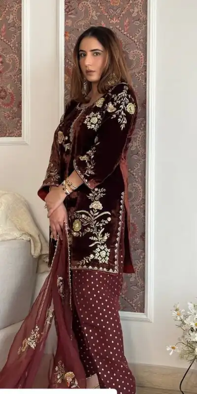 BE 408 Brown Soft Organza Salwar Suit with Lace Work & Embroidery Work. Special Price ₹2049. Delivery 4-6 Working Days. Shop now. | Bollywood Lehenga, Creative Lehenga, Designer Lehenga, Embroidered Lehenga, Lehenga, Party Wear Lehenga