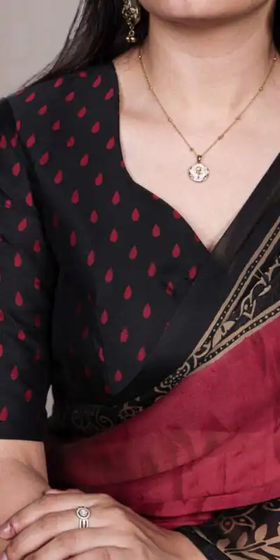 YNF 7103 Maroon Rangoli Silk Saree Perfect for Wedding, Party, Karwa Chauth, Makar Sankranti, Baisakhi – . Available at ₹1449 only. Delivery 4-6 Work | Bollywood Sarees, Creative Sarees, Designer Sarees, Embroidered Sarees, Ethnic Saree, Modern Digital sarees, Party Wear Sarees, Sarees