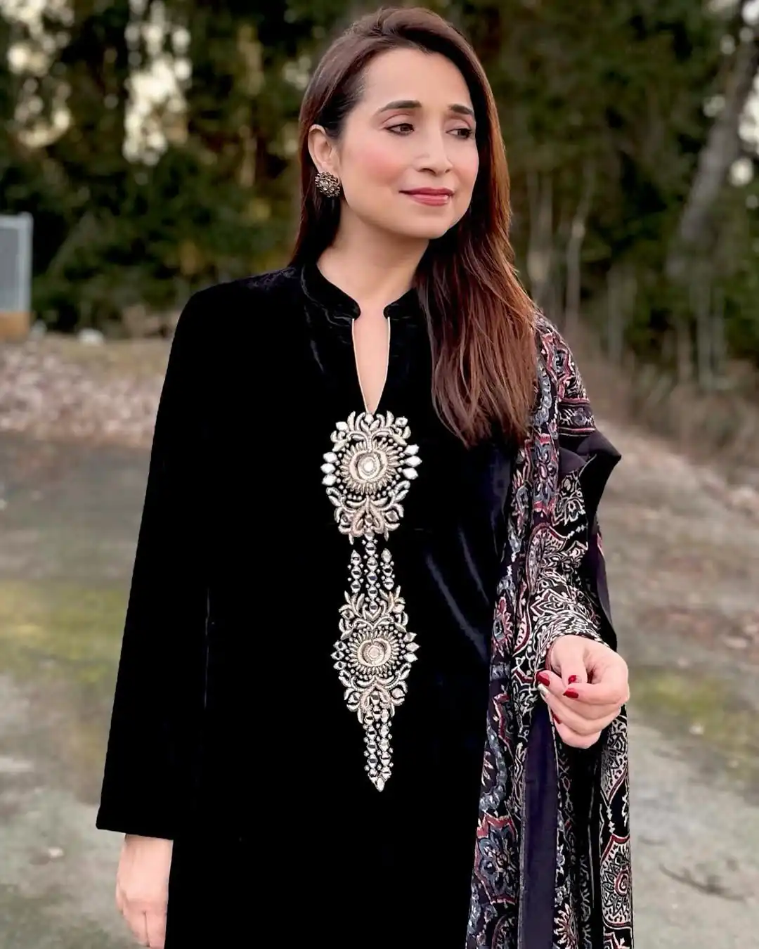 LG 2026 Navy Blue Velvet Salwar Suit with Embroidery Work. Introductory Price ₹1849. Delivery 4-6 Working Days. Shop now. | Designer Suits, Jump Suits, Tops & Bottoms, Track Suits, Trendy Wear, Casual Suits, Creative suits, Palazzo Suits, Party Wear Suits, Patiala Suits, Salwar suit, Straight Suits