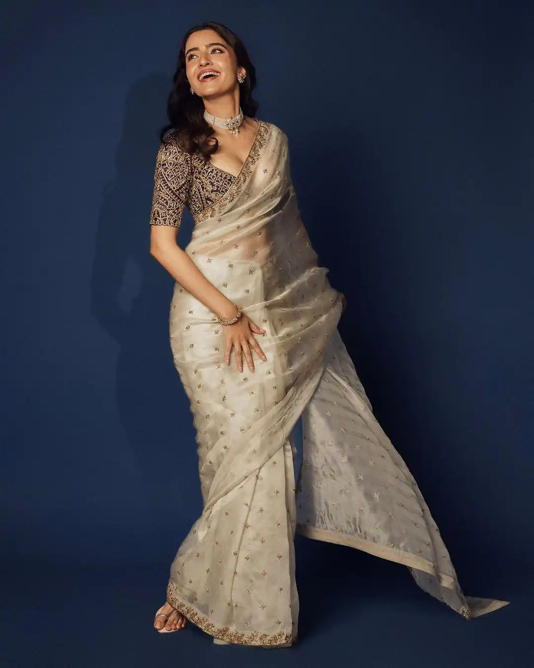 BT 396 Off White Soft TB Organza Saree with Lace Work & Zari Work. Special Price ₹1899. Delivery 4-6 Working Days. Shop now. | Bollywood Sarees, Creative Sarees, Designer Sarees, Embroidered Sarees, Ethnic Saree, Modern Digital sarees, Party Wear Sarees, Sarees