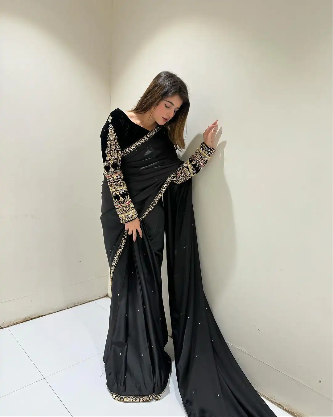 ST 403 Black in 9000 Velvet Embroidery Work & Lace Work Saree . Introductory Price ₹1999. Delivery 4-6 Working Days. Shop now. | Bollywood Sarees, Creative Sarees, Designer Sarees, Embroidered Sarees, Ethnic Saree, Modern Digital sarees, Party Wear Sarees, Sarees