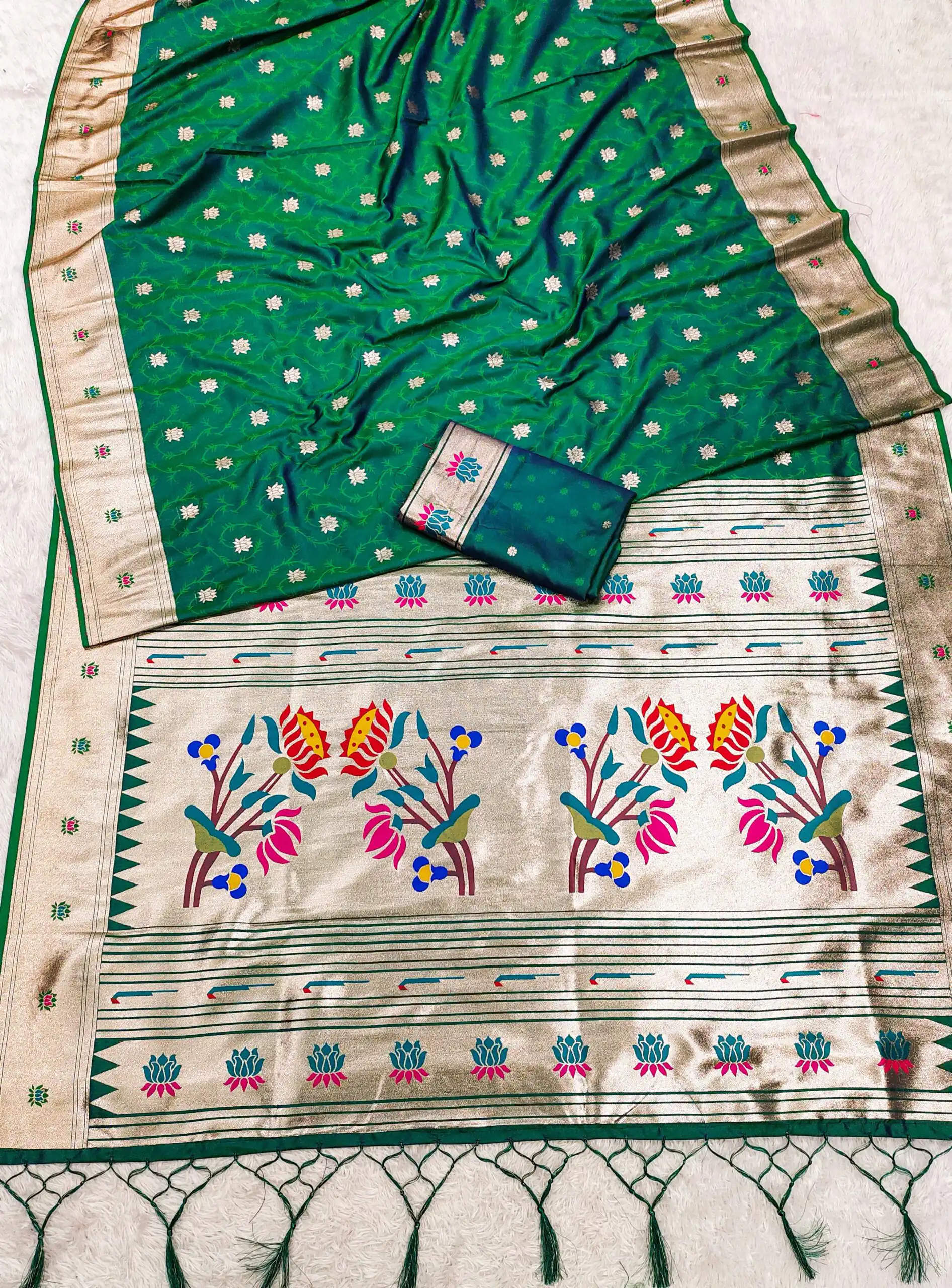 MB 2 Green Paithani Silk Saree with Lace Work & Zari Work. Introductory Price ₹2049. Delivery 4-6 Working Days. Shop now. | Bollywood Sarees, Creative Sarees, Designer Sarees, Embroidered Sarees, Ethnic Saree, Modern Digital sarees, Party Wear Sarees, Sarees