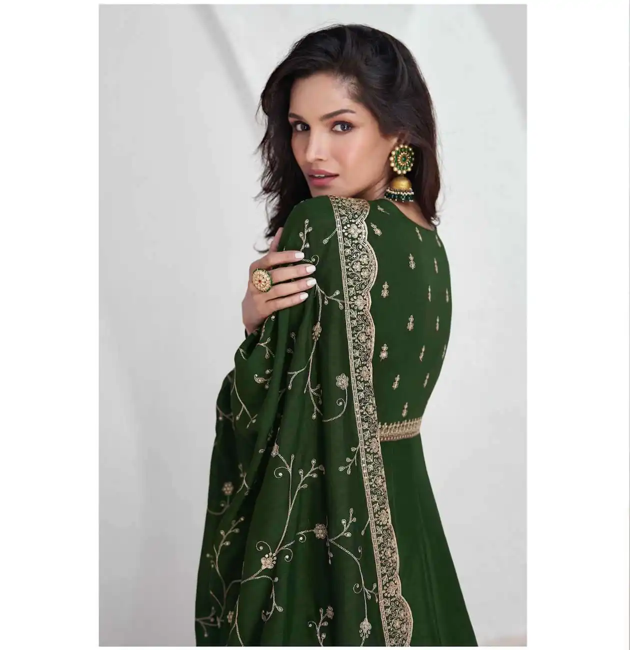 FC Saroj 9943 Green Vichitra Salwar Suit with Embroidery Work & Lace Work. Special Price ₹3049. Delivery 4-6 Working Days. Shop now. | Jump Suits, Straight Suits, Tops & Bottoms, Track Suits, Trendy Wear, Casual Suits, Creative suits, Designer Suits, Palazzo Suits, Party Wear Suits, Patiala Suits, Salwar suit