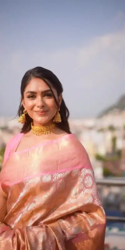 KP 6078 Light Pink in Color Soft Lichi Silk Designer Work Saree . Now at just ₹1449. Delivery 4-6 Working Days. Shop now. | Bollywood Sarees, Creative Sarees, Designer Sarees, Embroidered Sarees, Ethnic Saree, Modern Digital sarees, Party Wear Sarees, Sarees