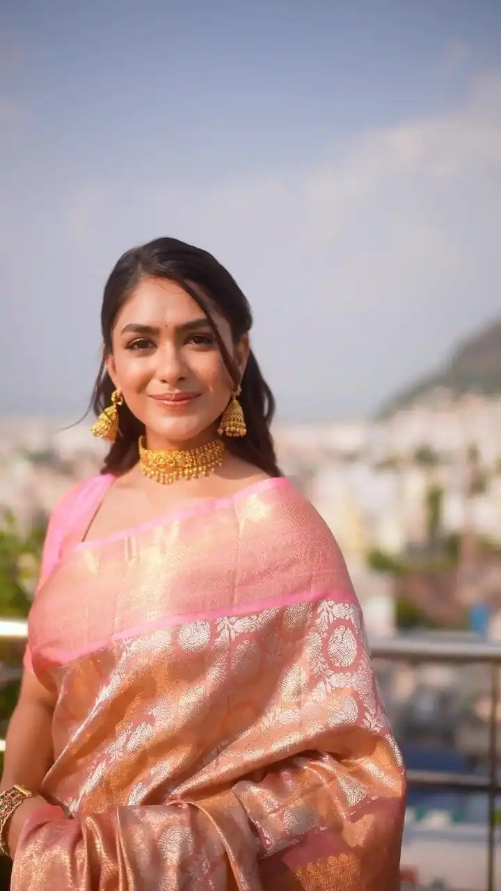 KP 6078 Light Pink in Color Soft Lichi Silk Designer Work Saree . Now at just ₹1449. Delivery 4-6 Working Days. Shop now. | Bollywood Sarees, Creative Sarees, Designer Sarees, Embroidered Sarees, Ethnic Saree, Modern Digital sarees, Party Wear Sarees, Sarees