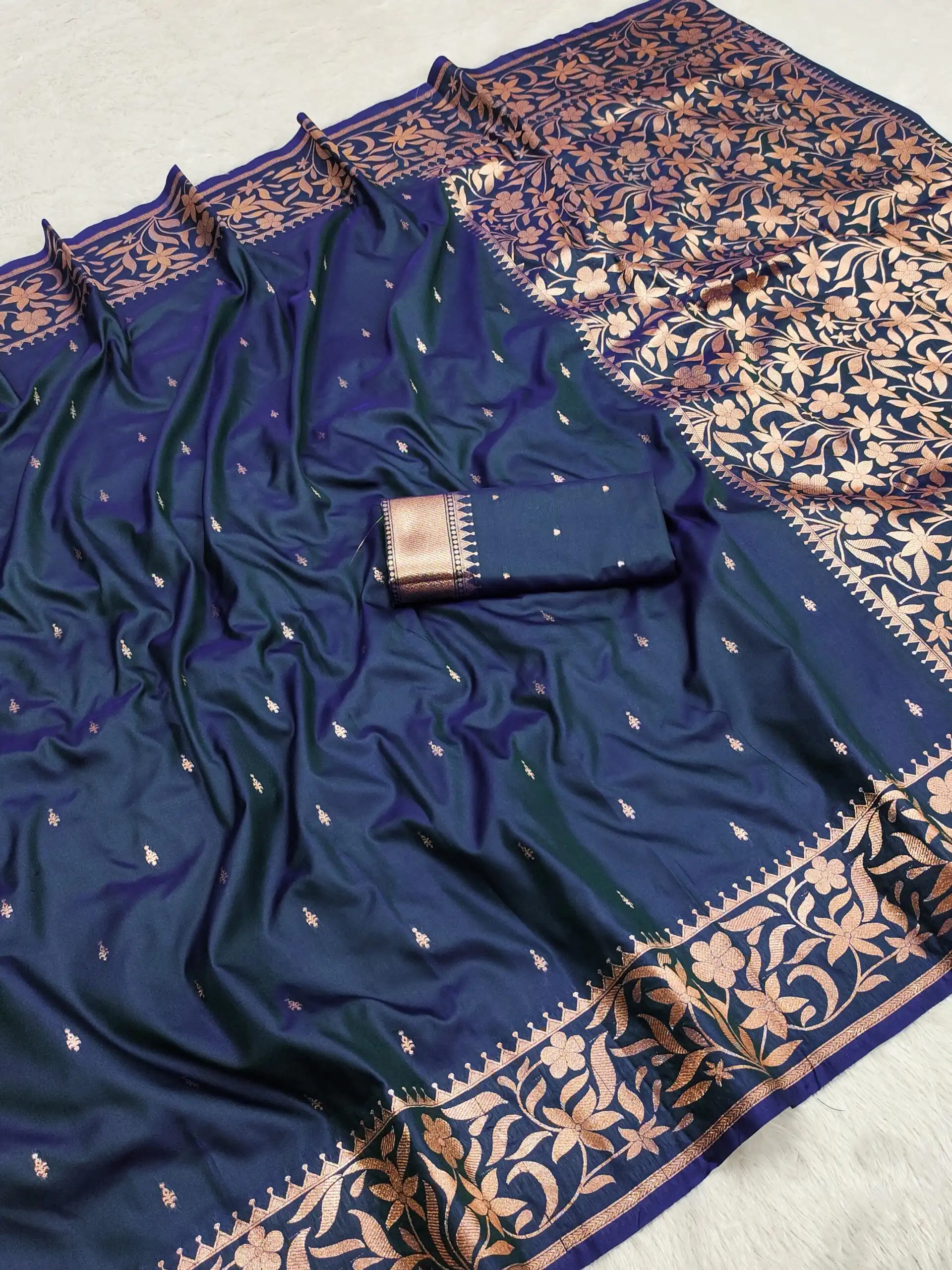 MB 197 Navy Blue Color Banarasi Silk Saree with Zari Work & Lace Work. Exclusive Offer ₹1899. Delivery 4-6 Working Days. Shop now. | Bollywood Sarees, Creative Sarees, Designer Sarees, Embroidered Sarees, Ethnic Saree, Modern Digital sarees, Party Wear Sarees, Sarees
