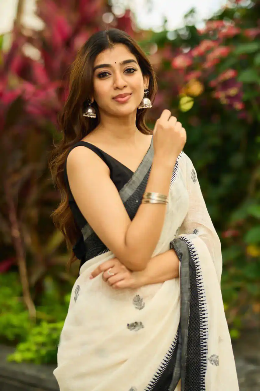 KPR 251 Off White Soft Lilan Slab Saree Perfect for Wedding, Party, Temple Visit, Sangeet, Pooja Festive Deal ₹1349. Delivery 4-6 Working Days. Shop now. | Bollywood Sarees, Creative Sarees, Designer Sarees, Embroidered Sarees, Ethnic Saree, Modern Digital sarees, Party Wear Sarees, Sarees