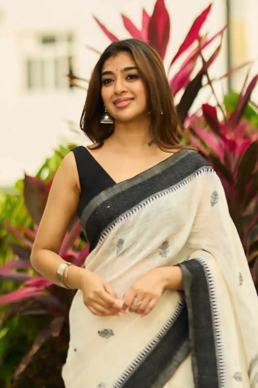 KPR 251 Off White Soft Lilan Slab Saree Perfect for Wedding, Party, Temple Visit, Sangeet, Pooja Festive Deal ₹1349. Delivery 4-6 Working Days. Shop now. | Bollywood Sarees, Creative Sarees, Designer Sarees, Embroidered Sarees, Ethnic Saree, Modern Digital sarees, Party Wear Sarees, Sarees