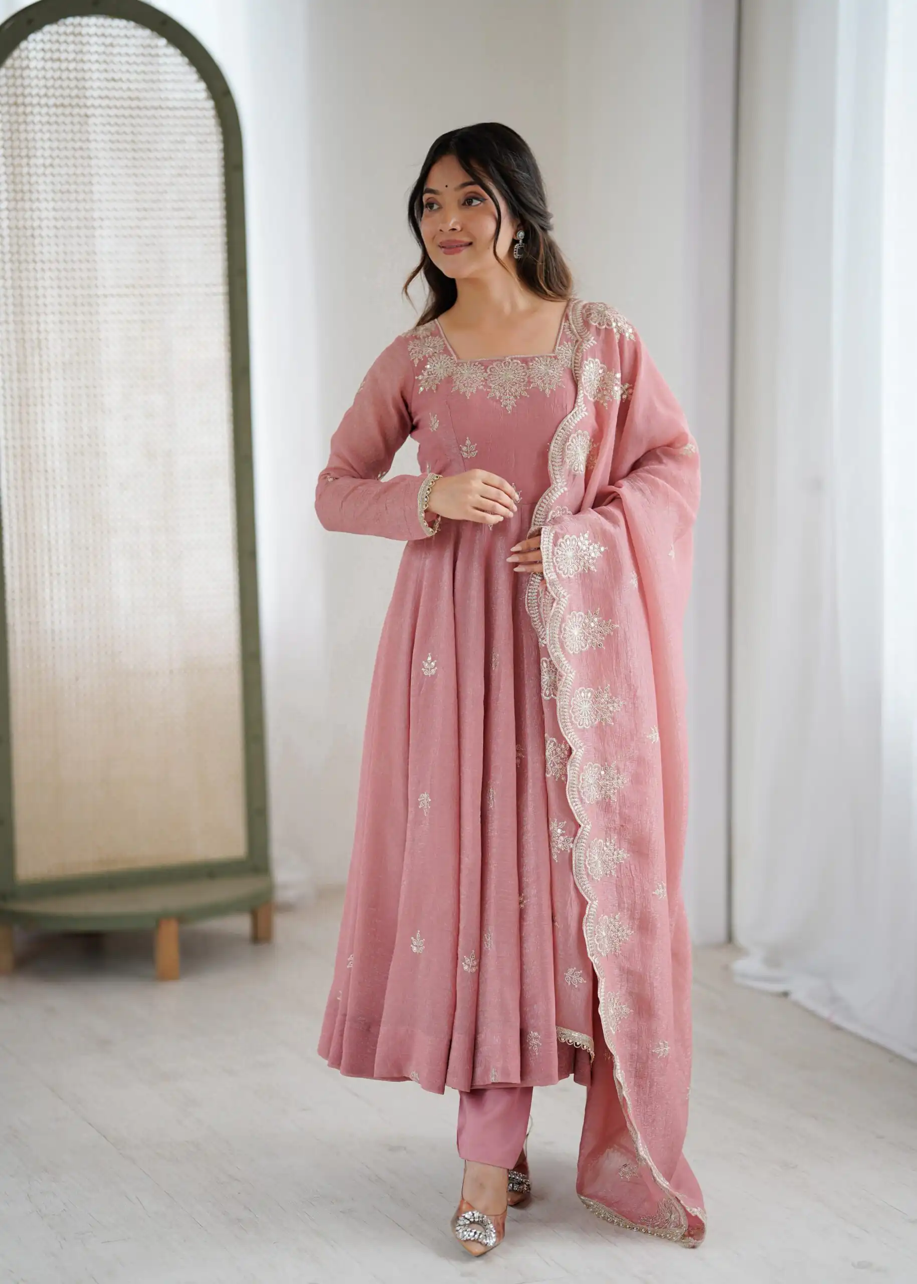 ZF 5011 Onion Crunchy Silk Gown with Embroidery Work. Wedding, Party, Festive, Events Best Price ₹2099. Delivery 4-6 Working Days. Shop now. | Bollywood Gowns, Creative Gowns, Designer Gowns, Embroidered Gowns, Gowns, Party Wear Gowns