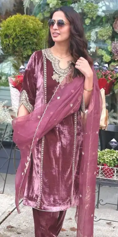 SSR 498 Onion Viscose Velvet Salwar Suit Perfect for Wedding, Party, Mehendi, Ganesh Chaturthi, Makar Sankranti – . Grab it for ₹1949. Delivery 4-6 Work | Jump Suits, Straight Suits, Tops & Bottoms, Track Suits, Trendy Wear, Casual Suits, Creative suits, Designer Suits, Palazzo Suits, Party Wear Suits, Patiala Suits, Salwar suit