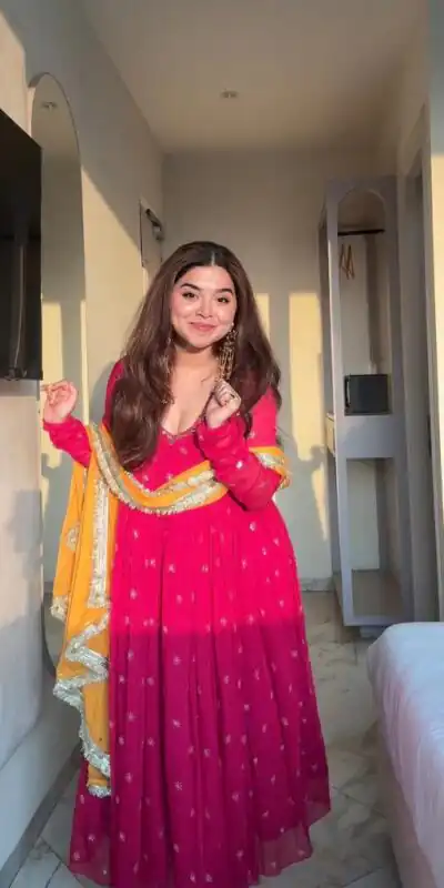 SRK 5313 Pink in Faux Georgette Embroidery Work Salwar Suit . Available at ₹2099 only. Delivery 4-6 Working Days. Shop now. | Jump Suits, Casual Suits, Creative suits, Designer Suits, Palazzo Suits, Party Wear Suits, Patiala Suits, Salwar suit, Straight Suits