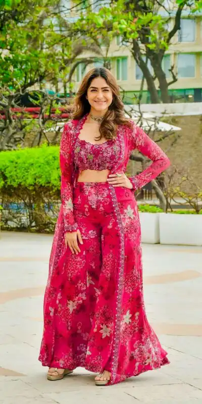 KD 1520 Pink Elegant Tubby Silk Salwar Suit with Digital Print & Embroidery Work. Introductory Price ₹2099. Delivery 4-6 Working Days. Shop now. | Jump Suits, Tops & Bottoms, Track Suits, Trendy Wear, Casual Suits, Creative suits, Designer Suits, Palazzo Suits, Party Wear Suits, Patiala Suits, Salwar suit, Straight Suits