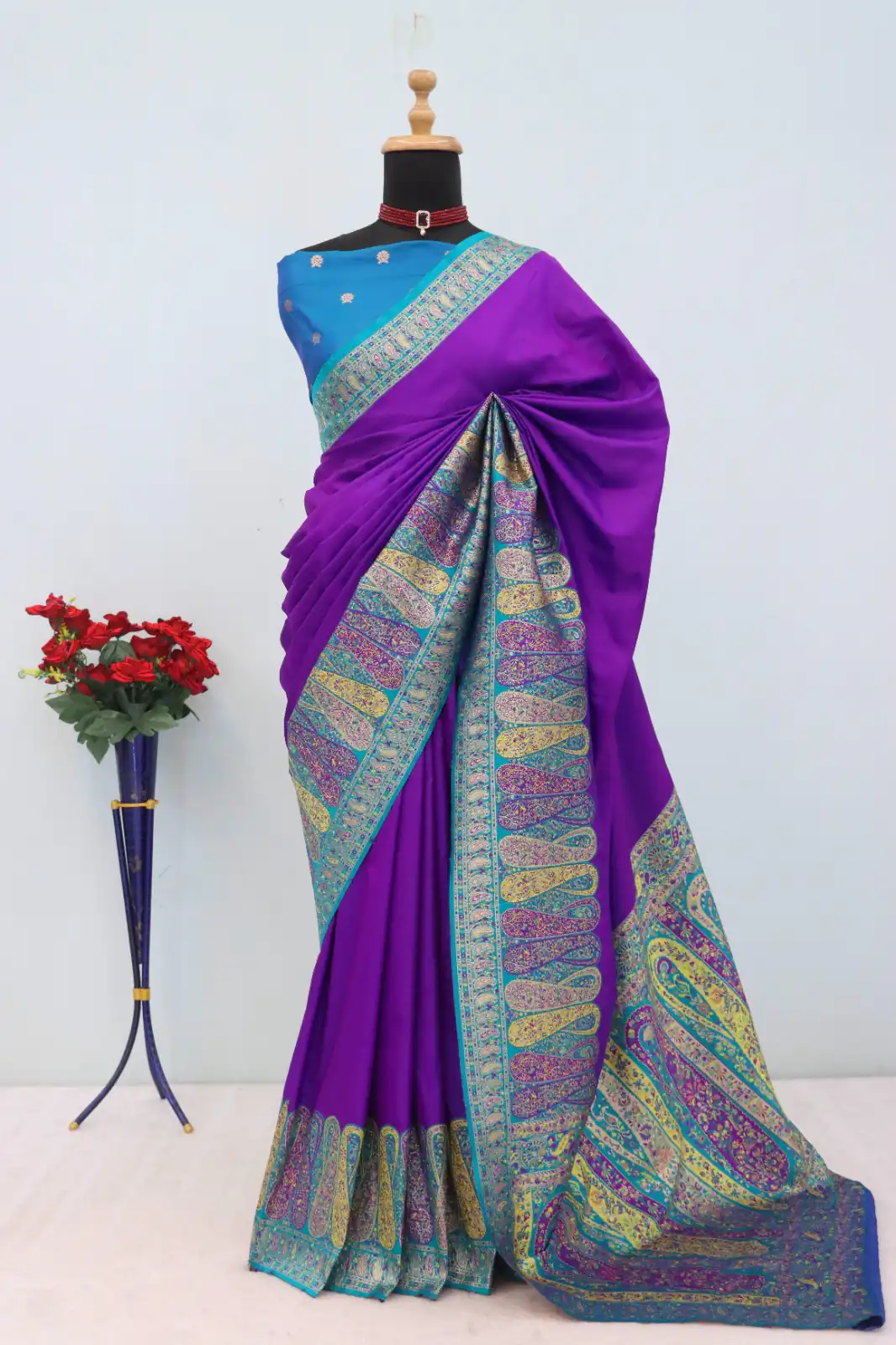 MB 66 Purple in Color Paithani Silk Lace Border & Lace Work Saree . Special Price ₹2399. Delivery 4-6 Working Days. Shop now. | Bollywood Sarees, Creative Sarees, Designer Sarees, Embroidered Sarees, Ethnic Saree, Modern Digital sarees, Party Wear Sarees, Sarees