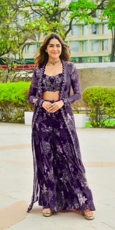KD 1520 Purple Elegant Tubby Silk Salwar Suit with Digital Print & Embroidery Work. Introductory Price ₹2099. Delivery 4-6 Working Days. Shop now. | Jump Suits, Tops & Bottoms, Track Suits, Trendy Wear, Casual Suits, Creative suits, Designer Suits, Palazzo Suits, Party Wear Suits, Patiala Suits, Salwar suit, Straight Suits