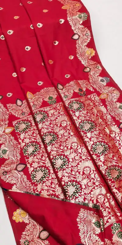 MB 3319 Red Color Banarasi Lace Work Gold Zari Border Saree . Available at ₹1849 only. Delivery 4-6 Working Days. Shop now. | Bollywood Sarees, Creative Sarees, Designer Sarees, Embroidered Sarees, Ethnic Saree, Modern Digital sarees, Party Wear Sarees, Sarees