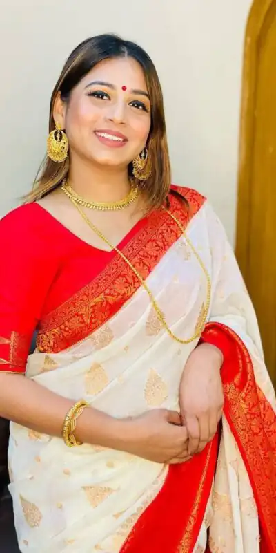 KPR 126 Red in Red Soft Lichi Silk Designer Work Saree . Wedding, Party, Festive, Events, Affordable Price ₹1499. Delivery 4-6 Working Days. Shop now. | Bollywood Sarees, Creative Sarees, Designer Sarees, Embroidered Sarees, Ethnic Saree, Modern Digital sarees, Party Wear Sarees, Sarees