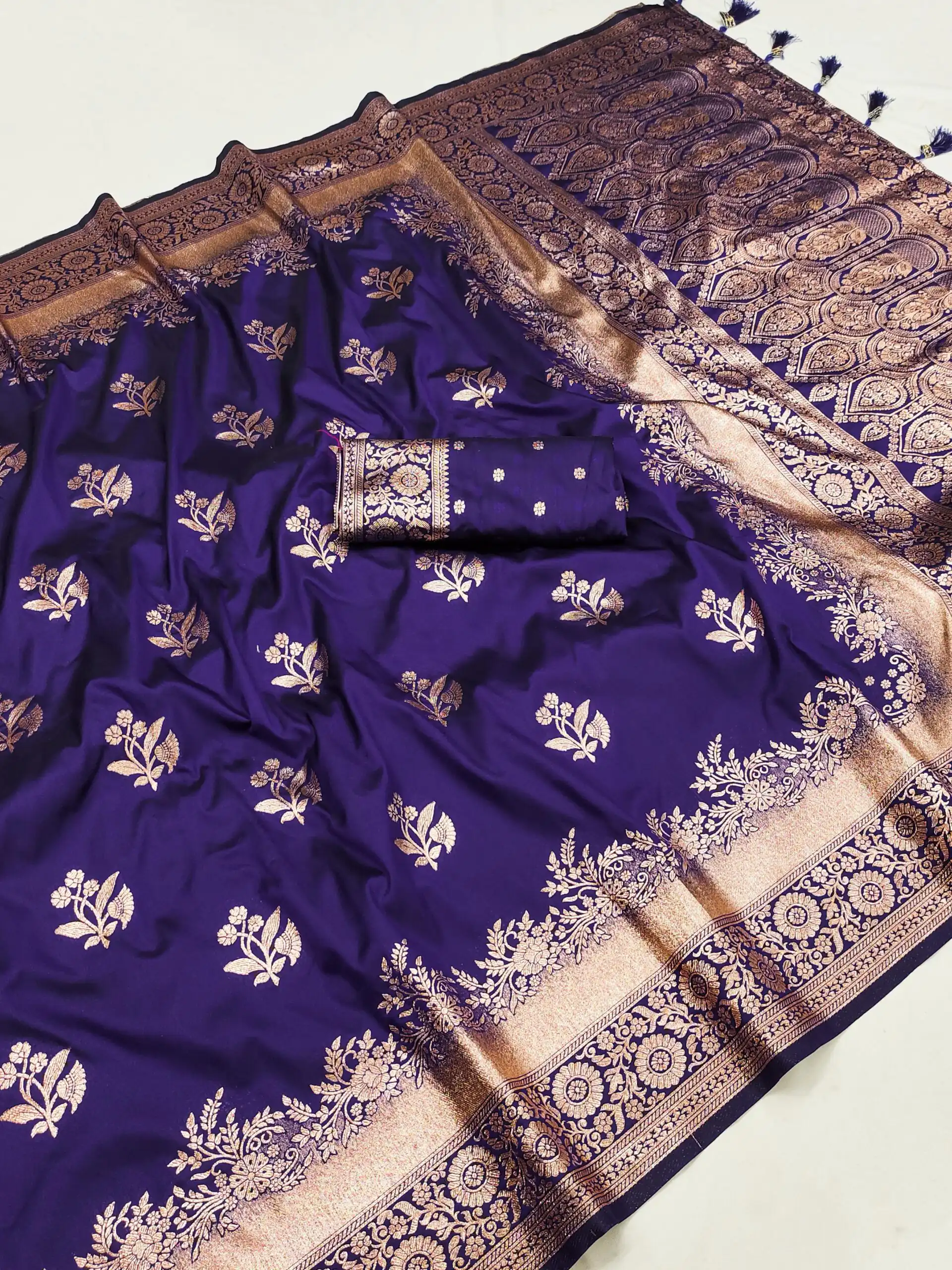 MB 39 Royal Blue Color Banarasi Silk Saree with Lace Work & Zari Work. Grab it for ₹1999. Delivery 4-6 Working Days. Shop now. | Bollywood Sarees, Creative Sarees, Designer Sarees, Embroidered Sarees, Ethnic Saree, Modern Digital sarees, Party Wear Sarees, Sarees