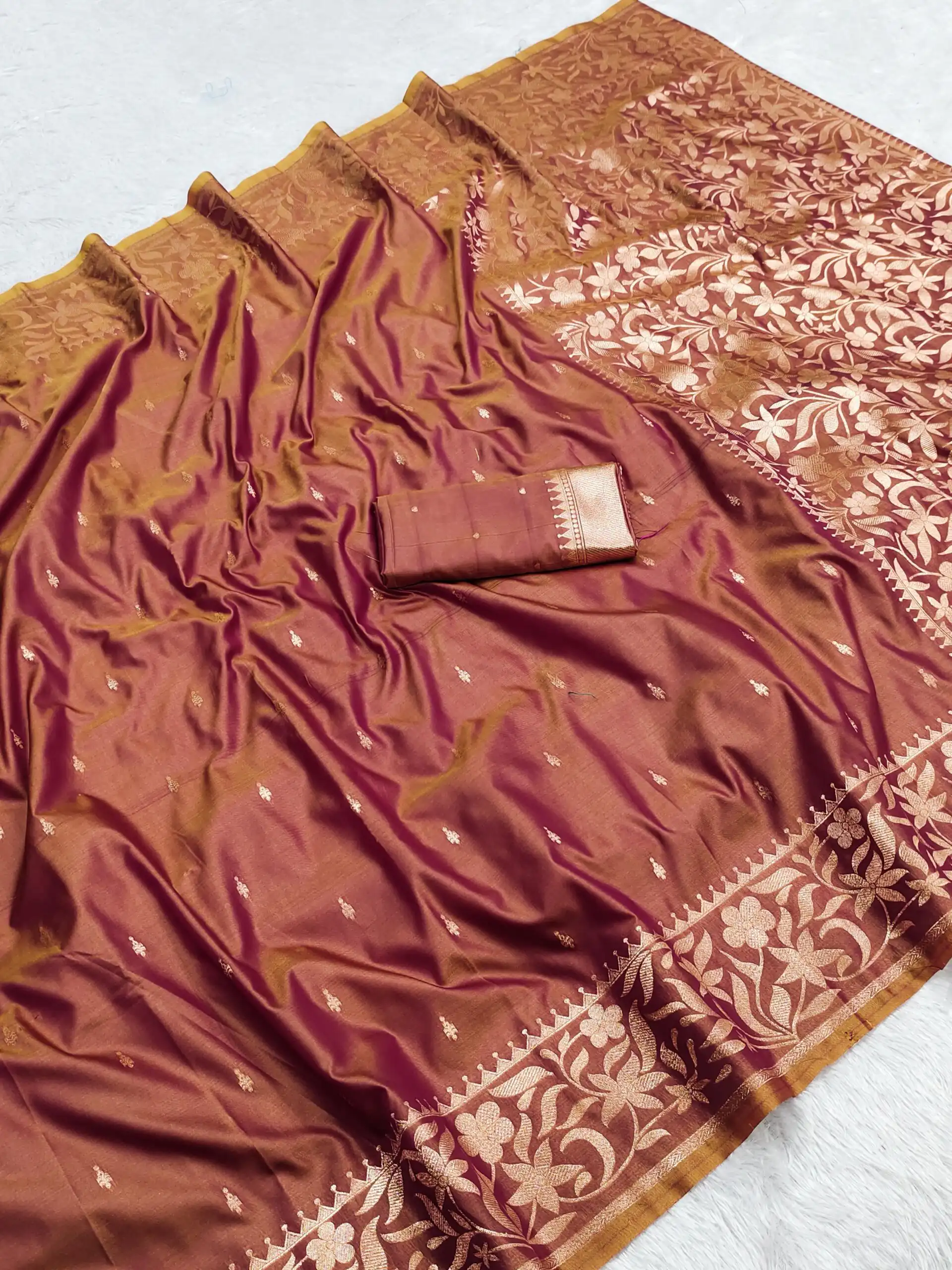 MB 197 Rust Color Banarasi Silk Saree with Zari Work & Lace Work. Exclusive Offer ₹1899. Delivery 4-6 Working Days. Shop now. | Bollywood Sarees, Creative Sarees, Designer Sarees, Embroidered Sarees, Ethnic Saree, Modern Digital sarees, Party Wear Sarees, Sarees