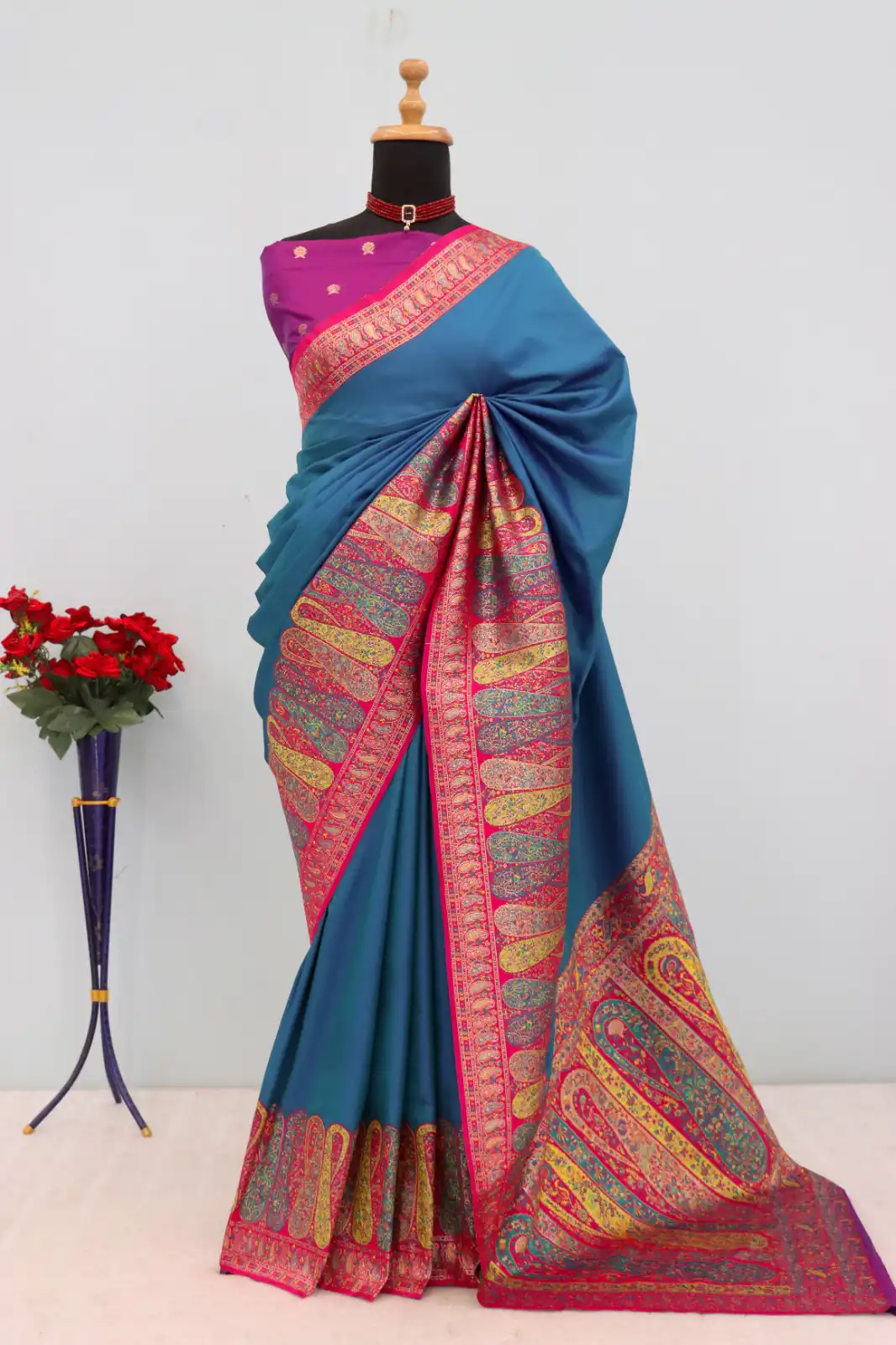 MB 66 Teal in Color Paithani Silk Lace Border & Lace Work Saree . Special Price ₹2399. Delivery 4-6 Working Days. Shop now. | Bollywood Sarees, Creative Sarees, Designer Sarees, Embroidered Sarees, Ethnic Saree, Modern Digital sarees, Party Wear Sarees, Sarees