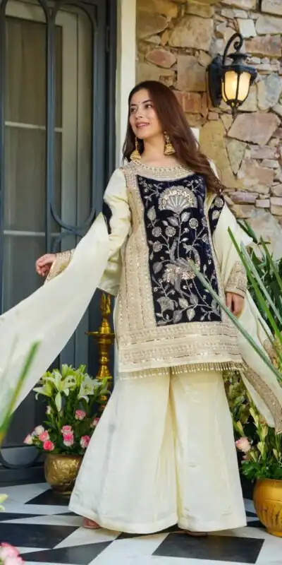 AD 221 Black in Glass Organza Silk. Lace Work & Embroidery Work Salwar Suit Affordable Price ₹2599. Delivery 4-6 Working Days. Shop now. | Jump Suits, Straight Suits, Casual Suits, Creative suits, Designer Suits, Palazzo Suits, Party Wear Suits, Patiala Suits, Salwar suit