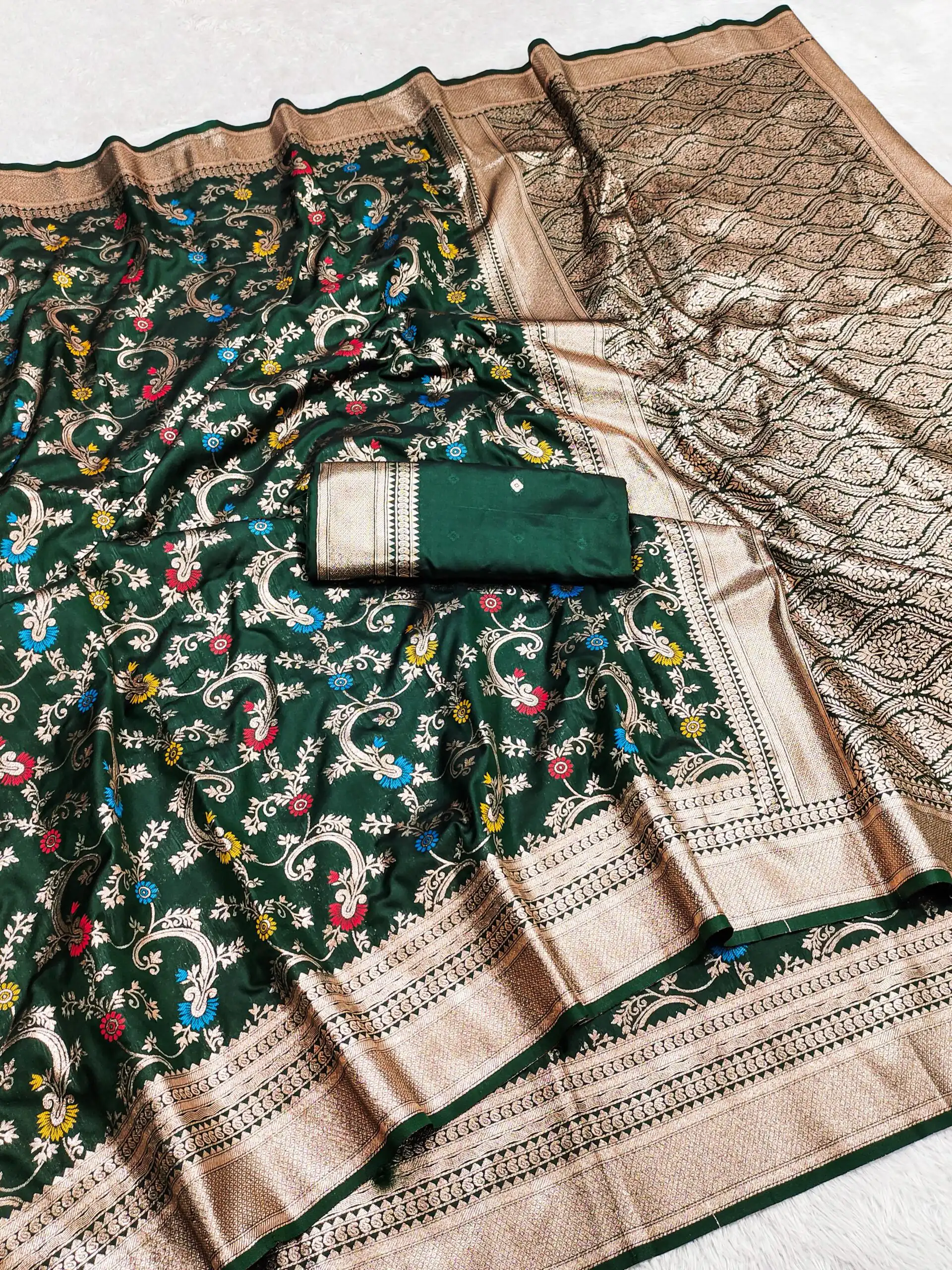 MB Green Pink Banarasi silk Saree with Zari Work & Lace Work. Wedding, Party, Festive, Now at just ₹1949. Delivery 4-6 Working Days. Shop now. | Bollywood Sarees, Creative Sarees, Designer Sarees, Embroidered Sarees, Ethnic Saree, Modern Digital sarees, Party Wear Sarees, Sarees