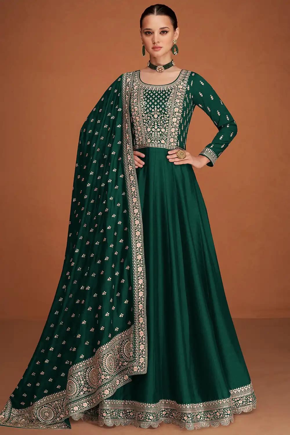 FC 9577 Green Color Vichitra Salwar Suit with Embroidery Work. Available at ₹2649 only. Delivery 4-6 Working Days. Shop now. | Jump Suits, Straight Suits, Casual Suits, Creative suits, Designer Suits, Palazzo Suits, Party Wear Suits, Patiala Suits, Salwar suit