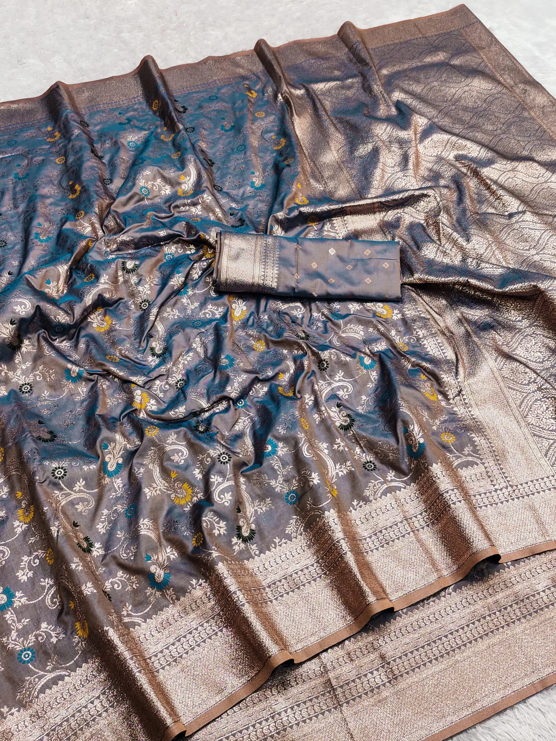 MB 548 Grey Banarasi silk Saree with Zari Work & Lace Work. Wedding, Party, Festive, Now at just ₹1949. Delivery 4-6 Working Days. Shop now. | Bollywood Sarees, Creative Sarees, Designer Sarees, Embroidered Sarees, Ethnic Saree, Modern Digital sarees, Party Wear Sarees, Sarees