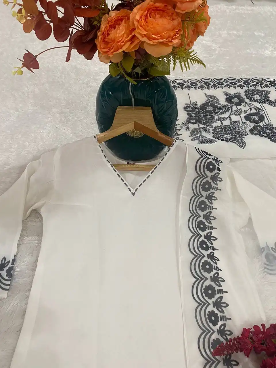 DC 101 White Georgette Salwar Suit Perfect for Wedding, Party, Traditional Day, Durga Puja, Reception – . Now at just ₹1649. Delivery 4-6 Working D | Jump Suits, Straight Suits, Casual Suits, Creative suits, Designer Suits, Palazzo Suits, Party Wear Suits, Patiala Suits, Salwar suit