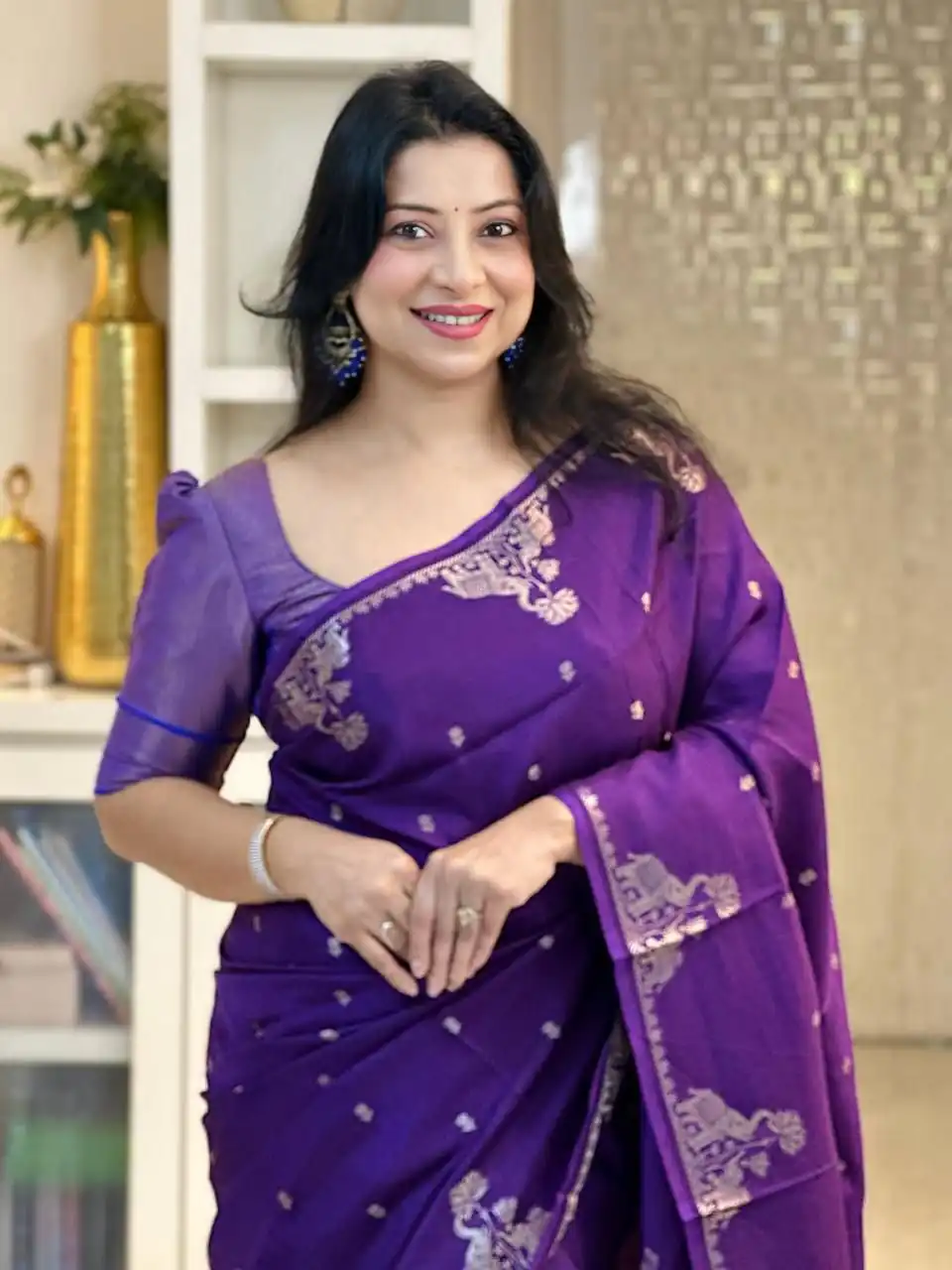 Classic Purple Banarasi Silk Weaving Golden Zari Saree - Image 3