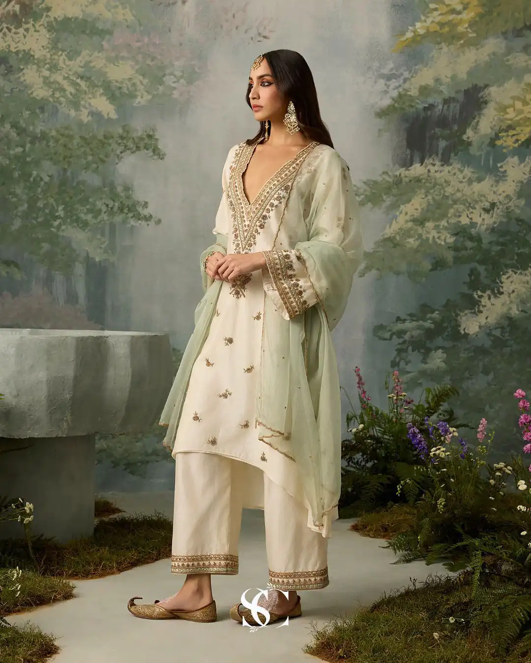 Off White Roman Silk Embroidery Work Salwar Suit - Image 6