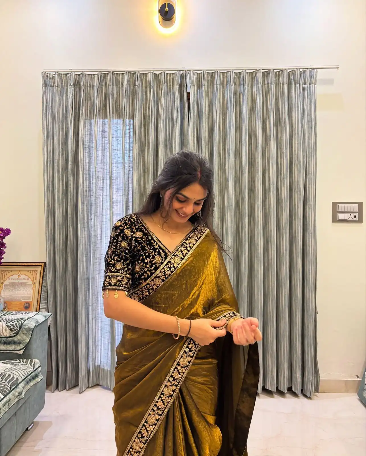 Brown Space Silk Embroidery Zari Work Saree - Image 5