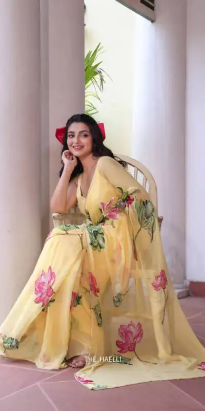NC 5497 Yellow Soft Tebby Silk Saree. Perfect for Wedding, Party, Onam, Family Gatherings, Mehendi – Festive Deal ₹2049. Delivery 4-6 Working Days | Bollywood Sarees, Creative Sarees, Designer Sarees, Embroidered Sarees, Ethnic Saree, Modern Digital sarees, Party Wear Sarees, Sarees